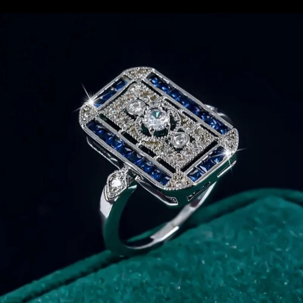 🐎NEW! Elegant Antique Style Sapphire CZ Ring Sz 6 - Picture 3 of 4